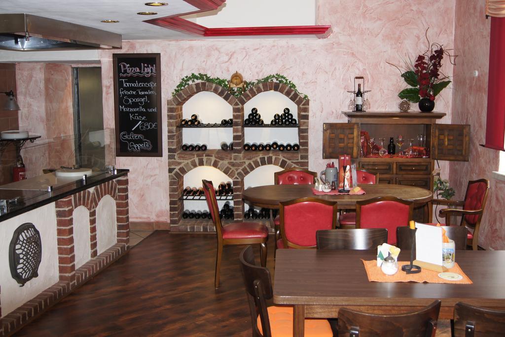 Hotel "Drei Rosen" Ohg Regina & Hans - Peter Fassbinder Leinefelde-Worbis Εξωτερικό φωτογραφία